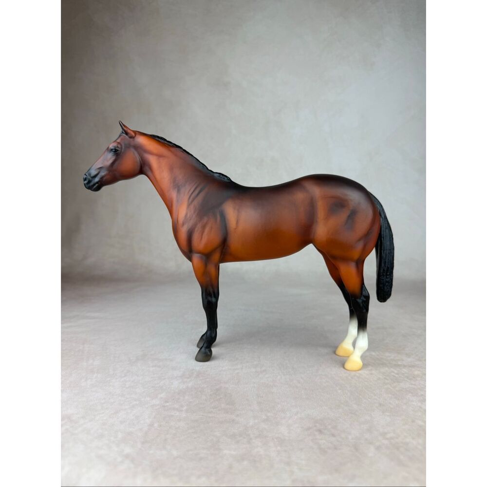 Breyer American Quarter Horse Mare #1132 Red Shaded Bay Lady Phase Short Tail